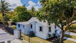 Picture of 866 NW 108Th St, Miami, FL 33168