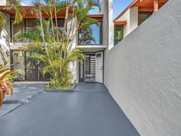 Picture of 10477 SW 80Th St, Miami, FL 33173