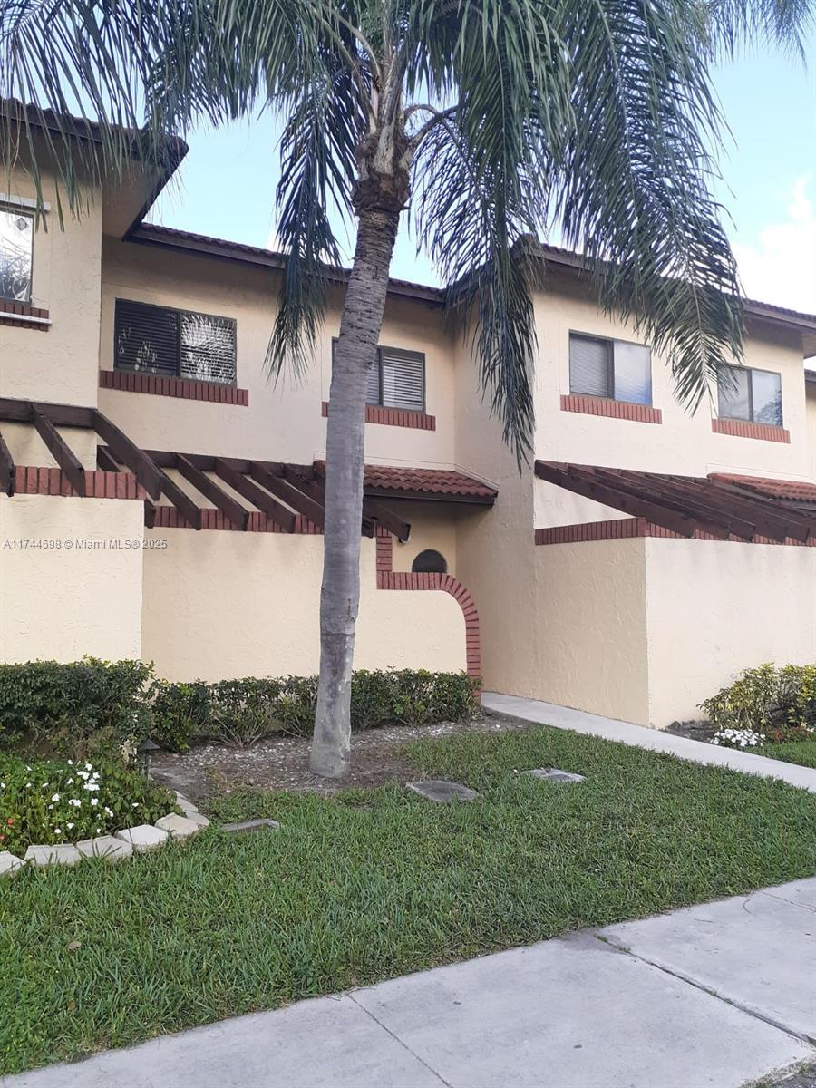 Picture of 4651 N Pine Island Rd # 4651, Sunrise, FL 33351