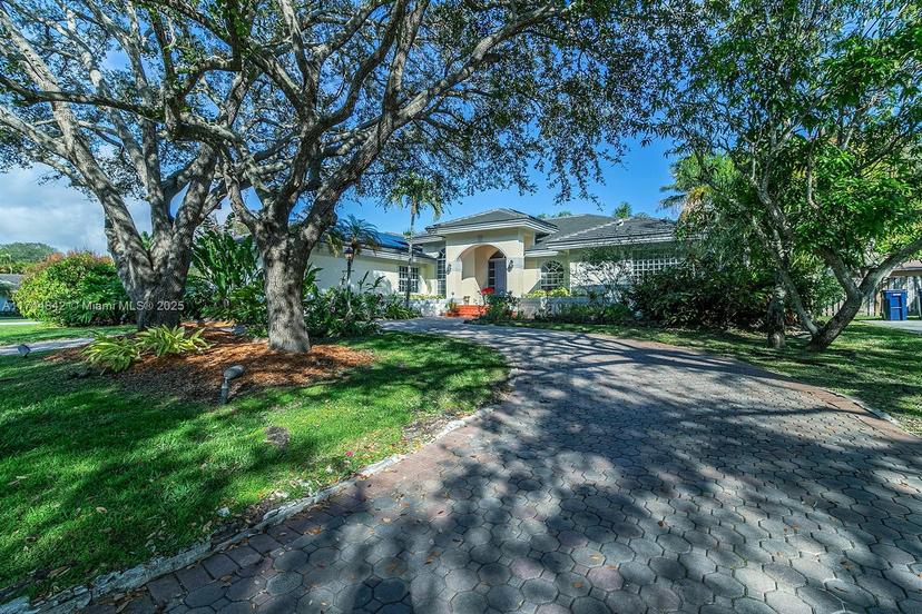 Picture of 16601 SW 78Th Ct, Palmetto Bay FL 33157