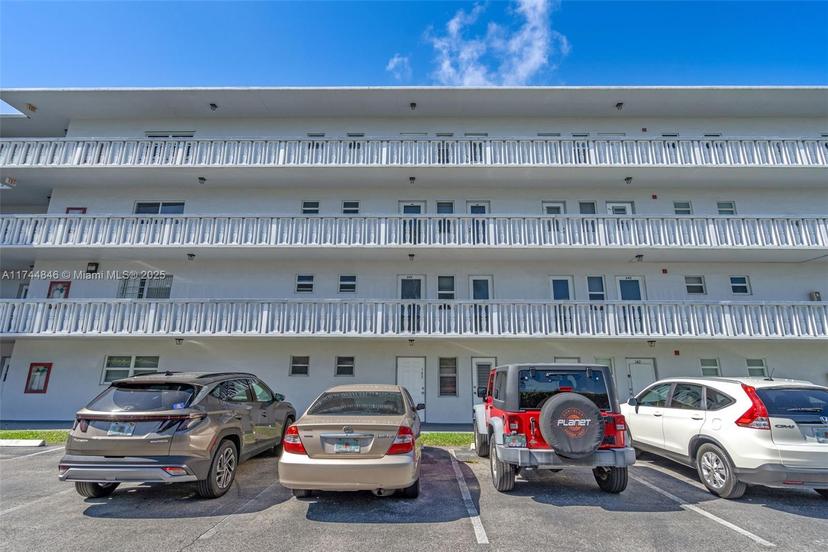 Picture of 608 NE 2Nd St # 243, Dania Beach FL 33004