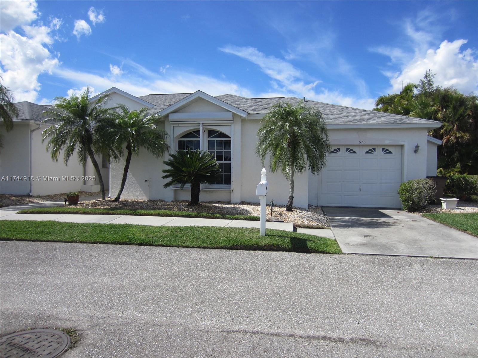 Picture of 620 Mirror Lakes Falls Ct, Lehigh Acres, FL 33974