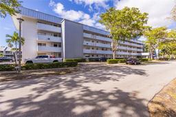 Picture of 3600 NE 170Th St # 112, North Miami Beach, FL 33160