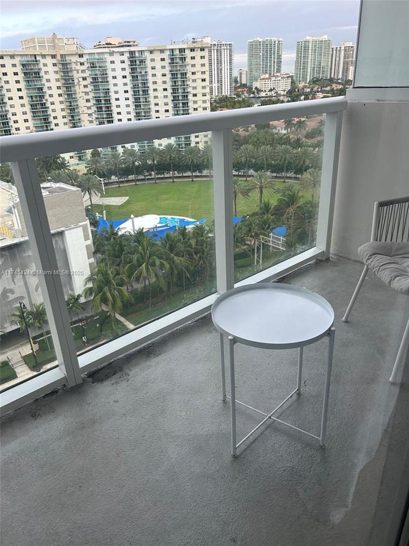 Picture of 19201 Collins Ave # 1139, Sunny Isles Beach FL 33160