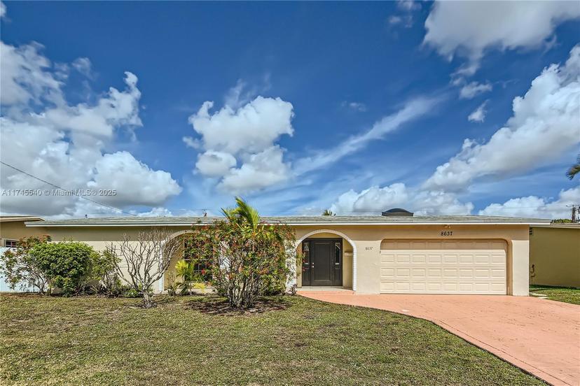 Picture of 8637 Southampton Dr, Miramar FL 33025