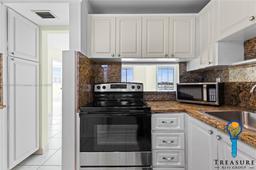 Picture of 2910 Point East Dr # M511, Aventura, FL 33160