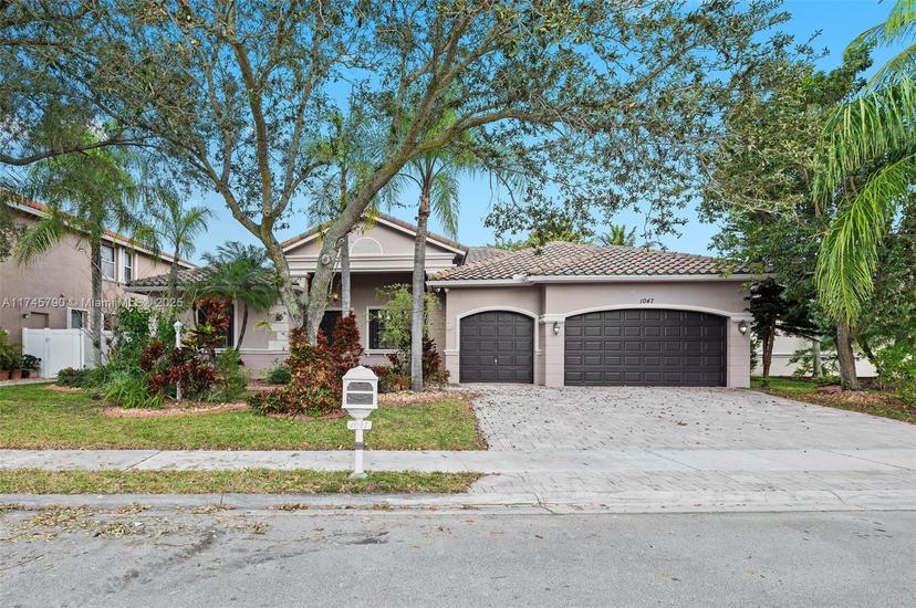 Picture of 1047 SW 159Th Way, Pembroke Pines FL 33027