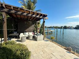 Picture of 1670 Daytonia Rd, Miami Beach, FL 33141