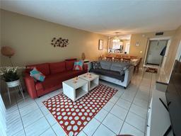 Picture of 4800 Hillcrest Ln # 103, Hollywood, FL 33021