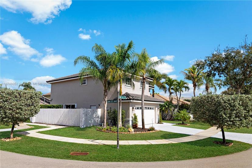 Picture of 17687 SW 6Th Ct, Pembroke Pines FL 33029