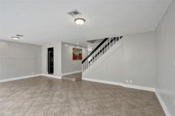 Picture of 849 NW 80Th Ter # 4, Plantation, FL 33324