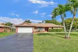 Picture of 1368 NW 86Th Way, Coral Springs, FL 33071