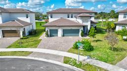 Picture of 4367 SW 123Rd Ln, Davie, FL 33330