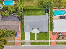 Picture of 9620 SW 77Th St, Miami, FL 33173