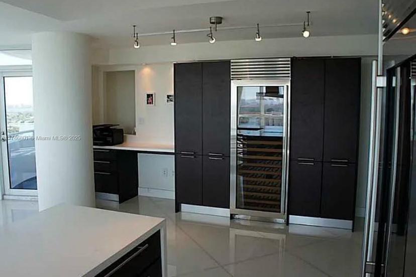 Picture of 6301 Collins Ave # 2705, Miami Beach FL 33141