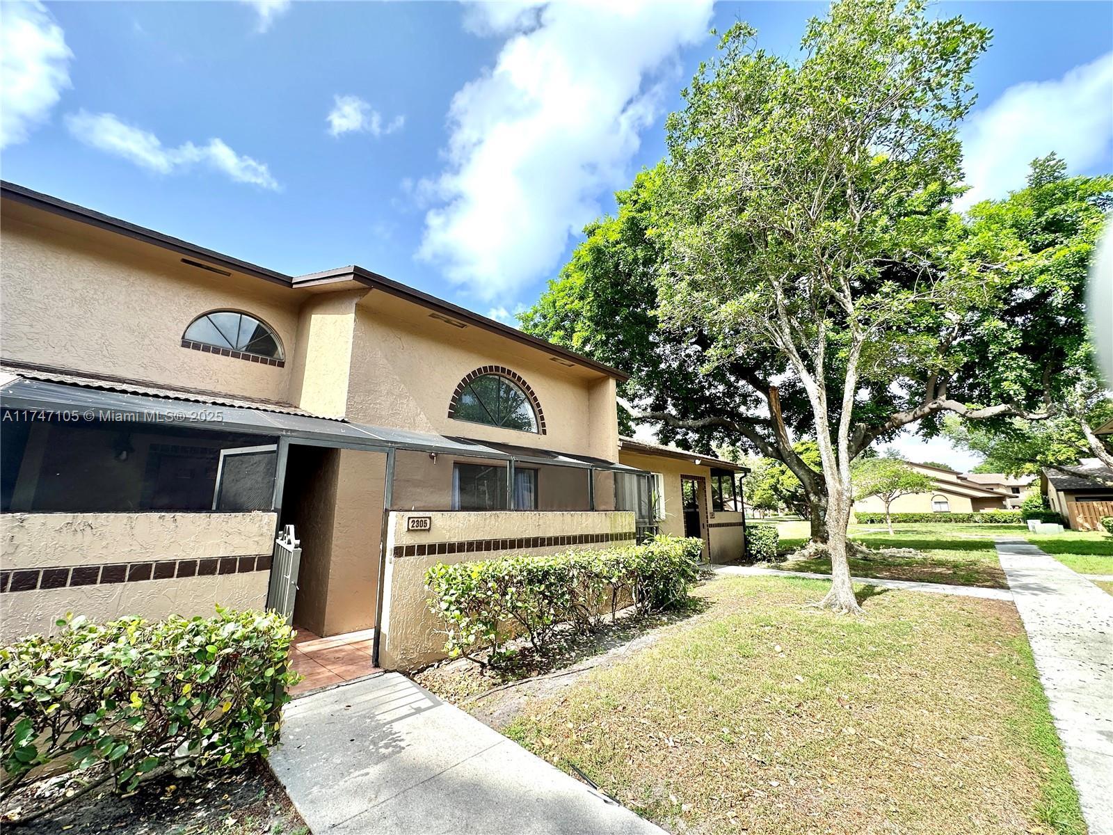 Picture of 2305 NW 36Th Ave # 2305, Coconut Creek, FL 33066