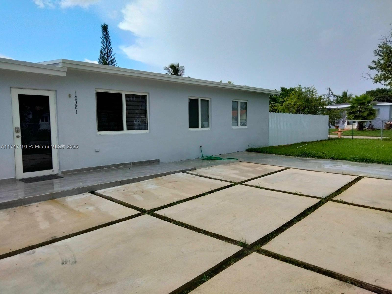 Picture of 10381 SW 32Nd St, Miami, FL 33165