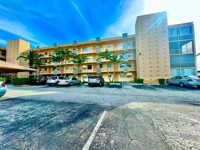 Picture of 2145 Pierce St # 122, Hollywood FL 33020