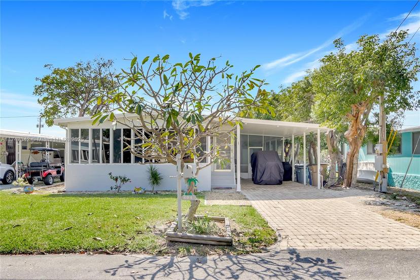 Picture of 804 N Topaz St, Key Largo FL 33037