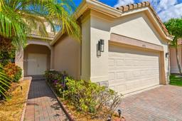 Picture of 4471 Foxtail Ln, Weston, FL 33331