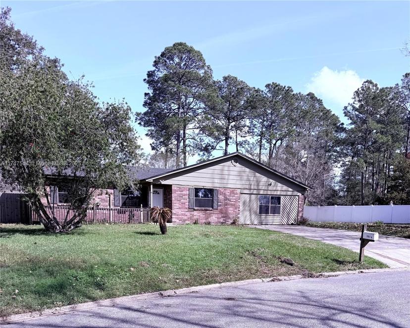 Picture of 201 N Teakwood, Other City - In The State Of Florida FL 32068