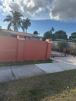 Picture of 1017 SW 22Nd Ter, Fort Lauderdale, FL 33312