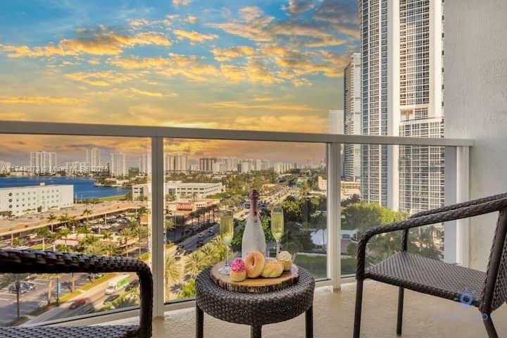 Picture of 18001 Collins Ave # 903, Sunny Isles Beach FL 33160