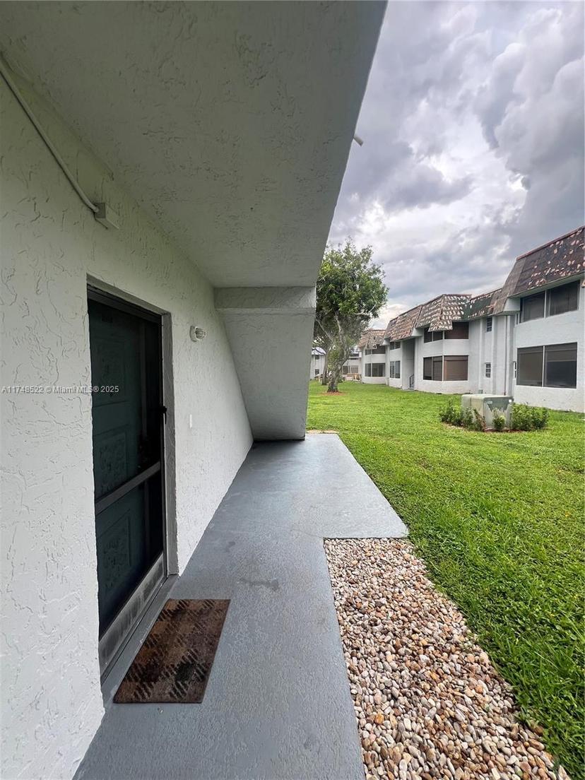 Picture of 8404 W Sample Rd # 131, Coral Springs FL 33065