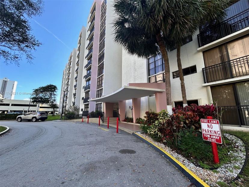 Picture of 16909 N Bay Rd # 519, Sunny Isles Beach FL 33160