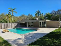 Picture of 15278 SW 268Th St, Homestead, FL 33032