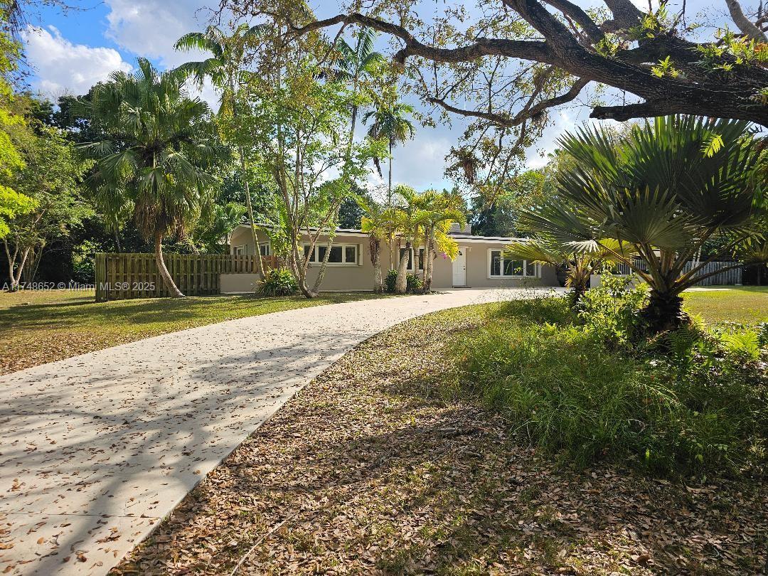 Picture of 15278 SW 268Th St, Homestead, FL 33032