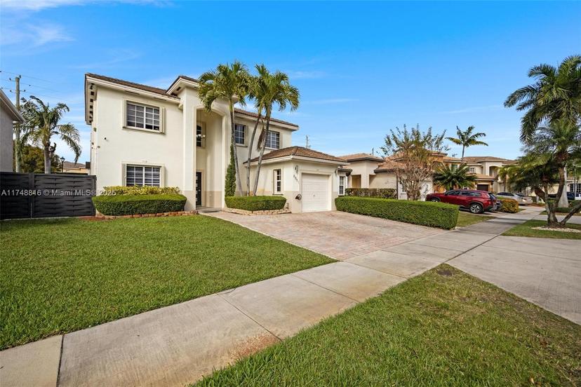 Picture of 8851 SW 208Th Ter, Cutler Bay FL 33189