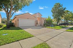 Picture of 465 SW 198Th Ter, Pembroke Pines, FL 33029