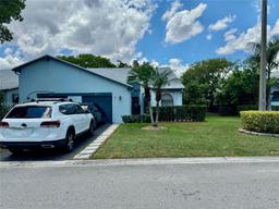 Picture of 8021 NW 100Th Way # 8021, Tamarac, FL 33321