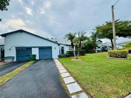 Picture of 8021 NW 100Th Way # 8021, Tamarac, FL 33321