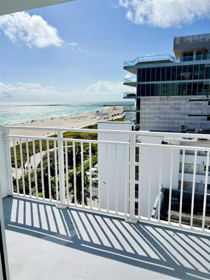 Picture of 345 Ocean Dr # 914, Miami Beach FL 33139