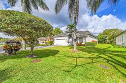 Picture of 7095 E Tropical Way, Plantation, FL 33317