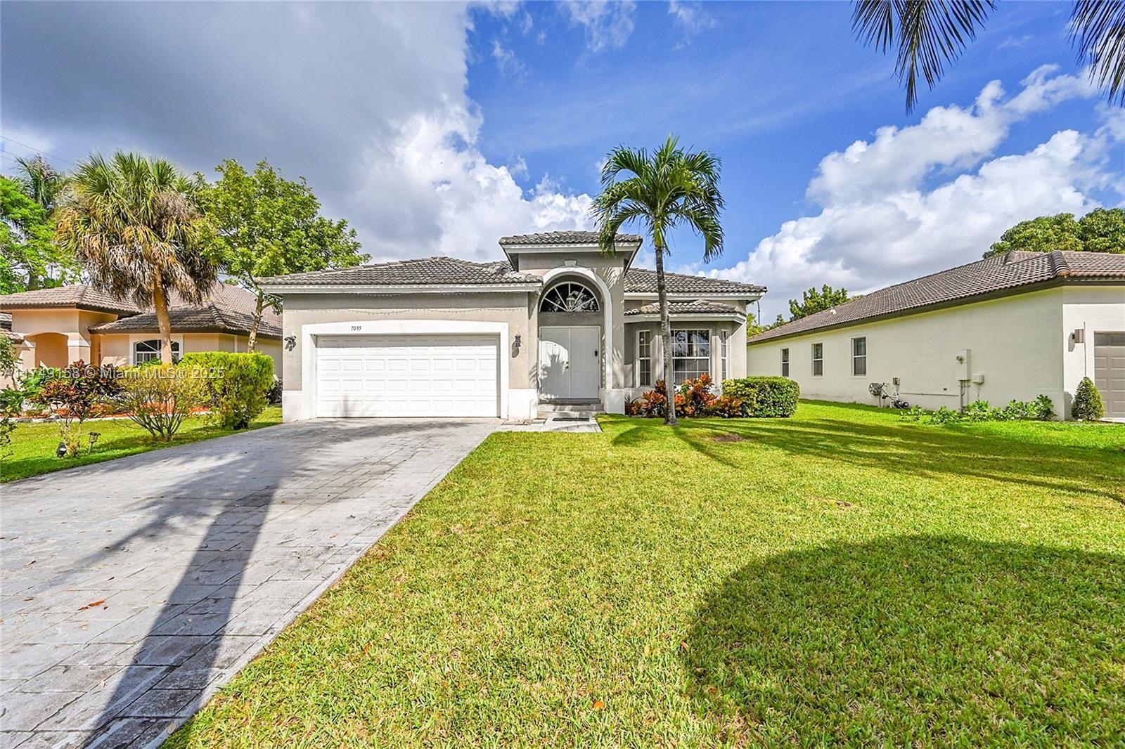 Picture of 7095 E Tropical Way, Plantation, FL 33317