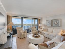 Picture of 136 Lakeshore Dr # 13, North Palm Beach, FL 33408