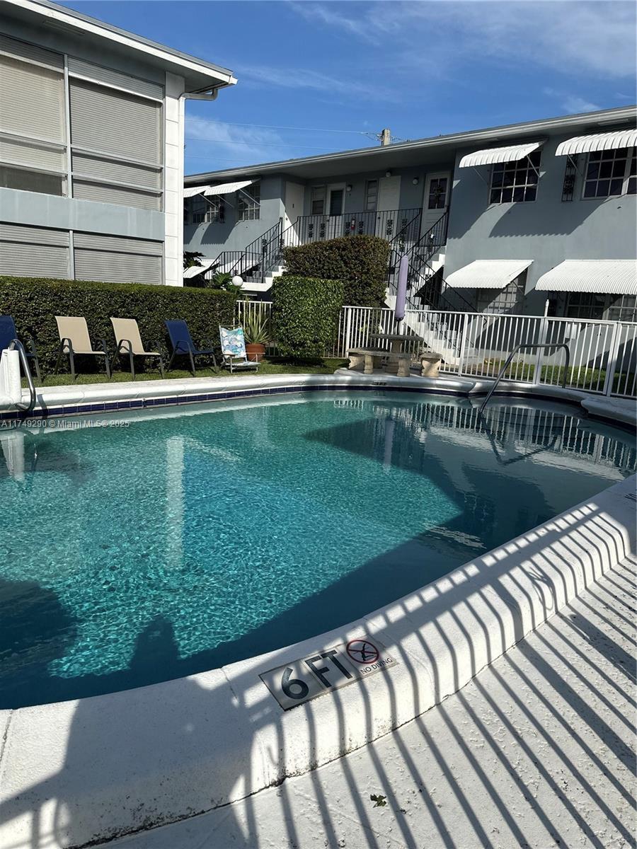 Picture of 3720 Harrison St # 1, Hollywood, FL 33021