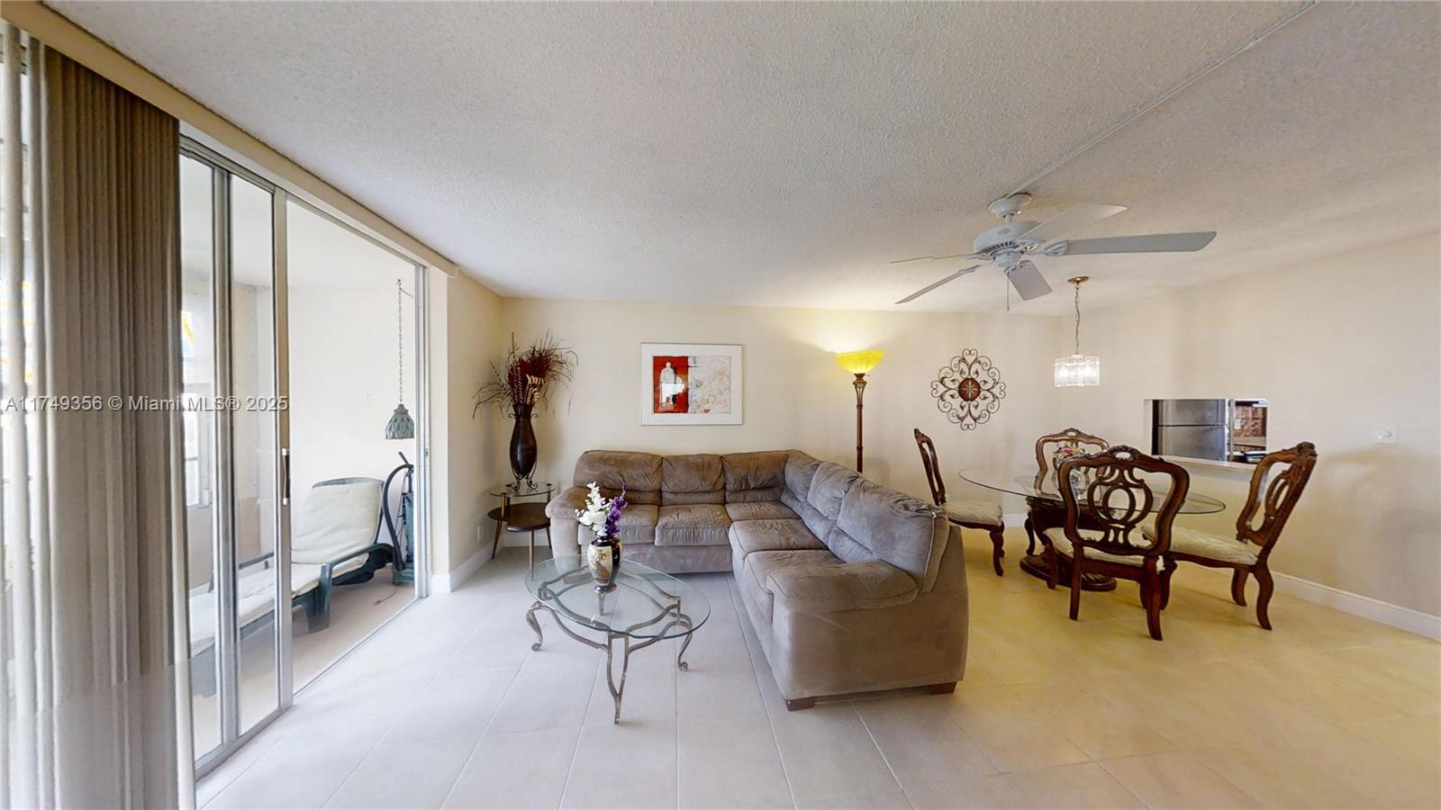 Picture of 2800 W Sunrise Lakes Dr # 101, Sunrise, FL 33322