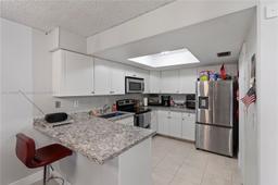 Picture of 39 Canterbury Ln # 39, Tamarac, FL 33319