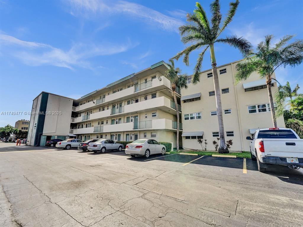 Picture of 1333 E Hallandale Beach Blvd # 431, Hallandale Beach, FL 33009