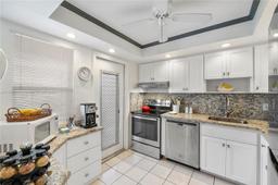 Picture of 4800 Hillcrest Ln # 514, Hollywood, FL 33021