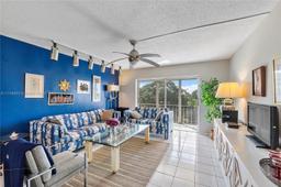 Picture of 4800 Hillcrest Ln # 514, Hollywood, FL 33021