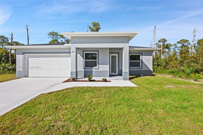 Picture of 807 Irving Ave, Lehigh Acres FL 33972