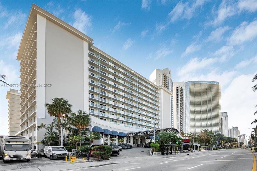 Picture of 19201 Collins Ave # 935, Sunny Isles Beach FL 33160