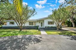 Picture of 9790 SW 136Th St, Miami, FL 33176