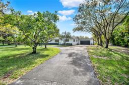 Picture of 9790 SW 136Th St, Miami, FL 33176