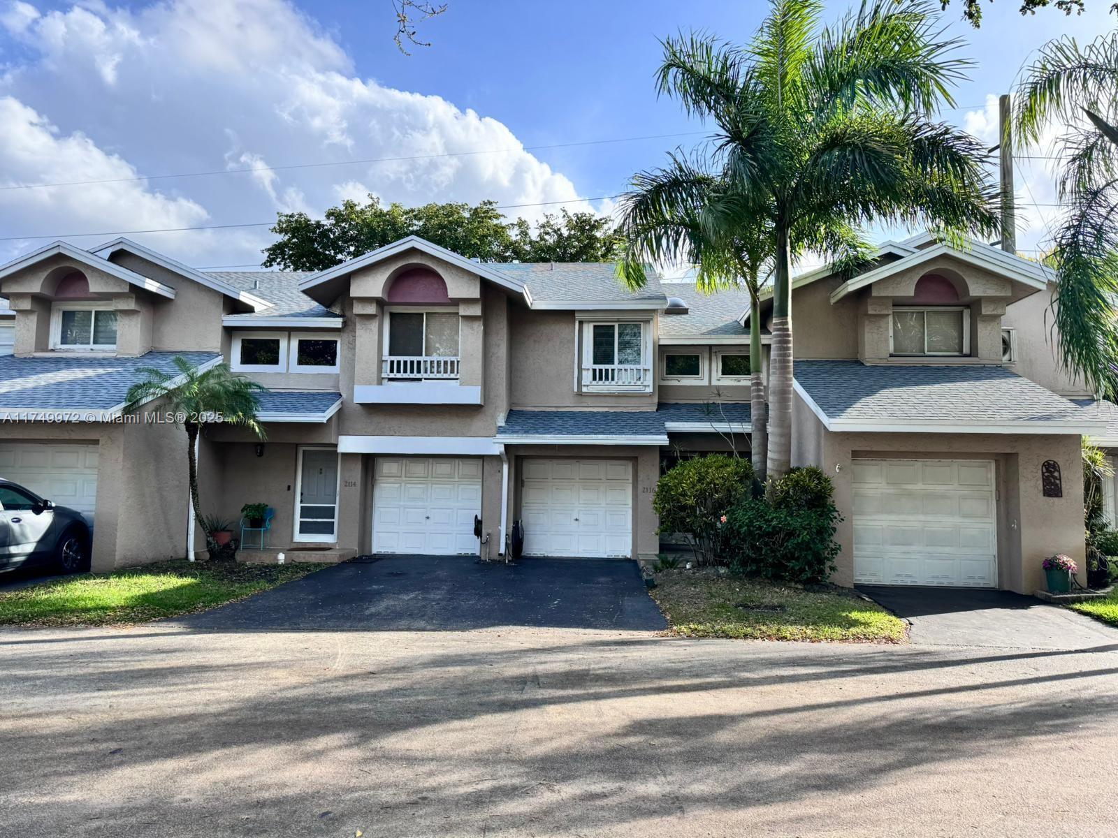 Picture of 2116 W Discovery Cir W, Deerfield Beach, FL 33442